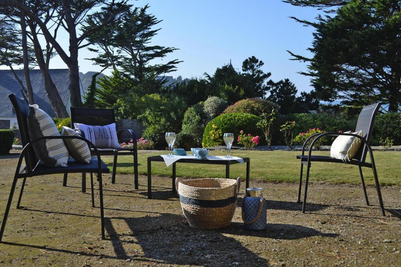 Villa In Locquirec With Garden Exterior photo